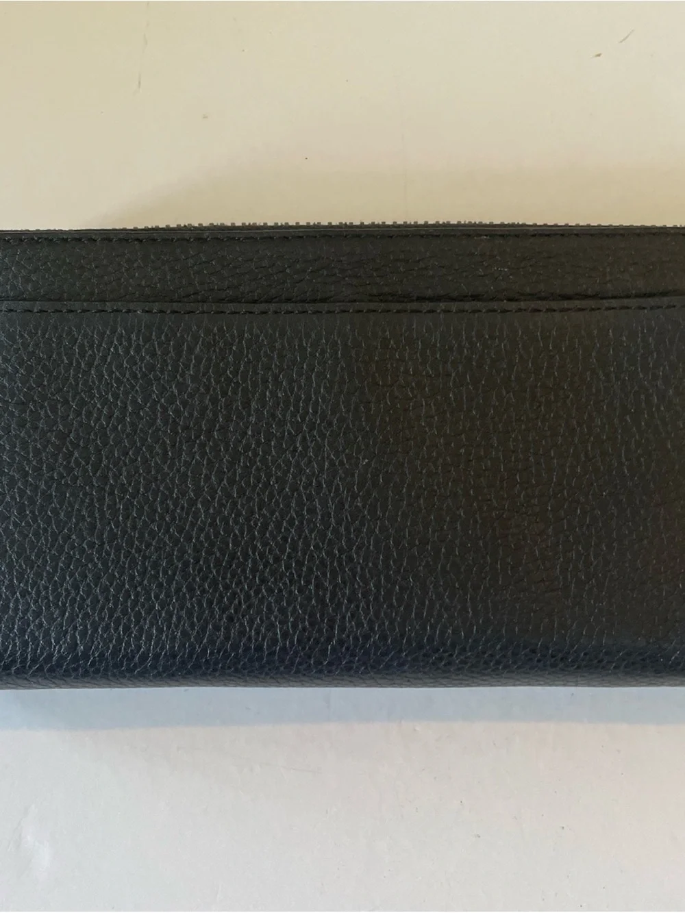 kate spade Black Pebbled Leather Zip Card & Key Holder with Gold Logo